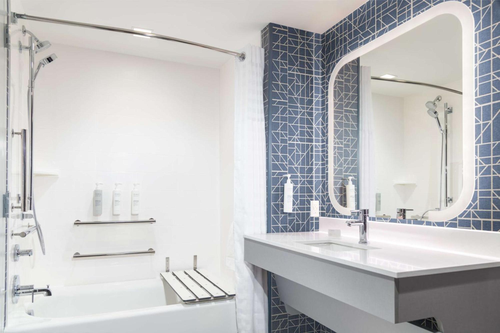 Homewood Suites By Hilton Holland Extérieur photo