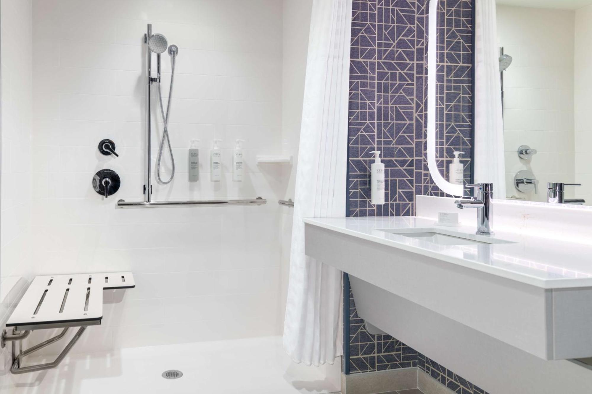 Homewood Suites By Hilton Holland Extérieur photo