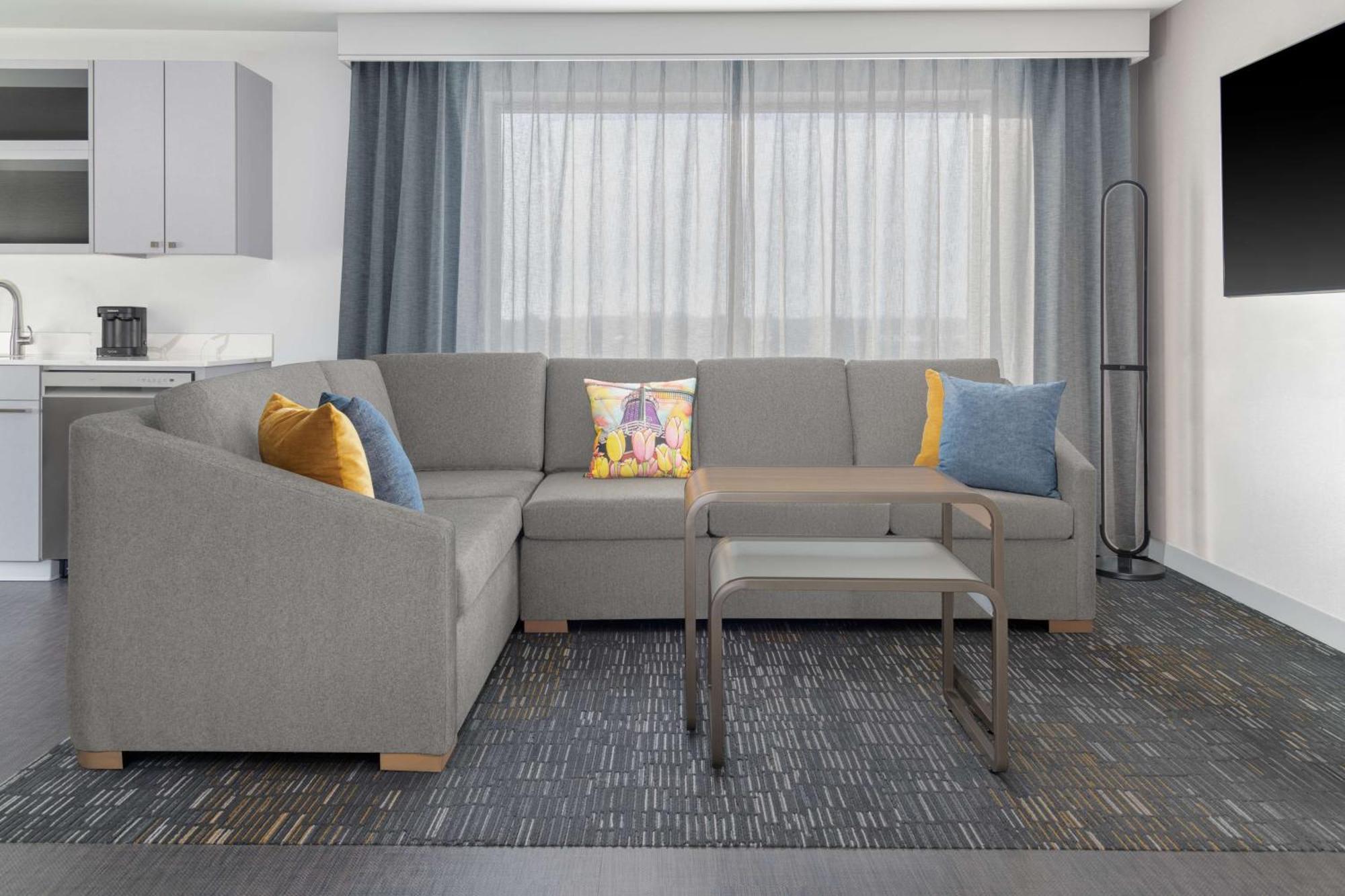 Homewood Suites By Hilton Holland Extérieur photo